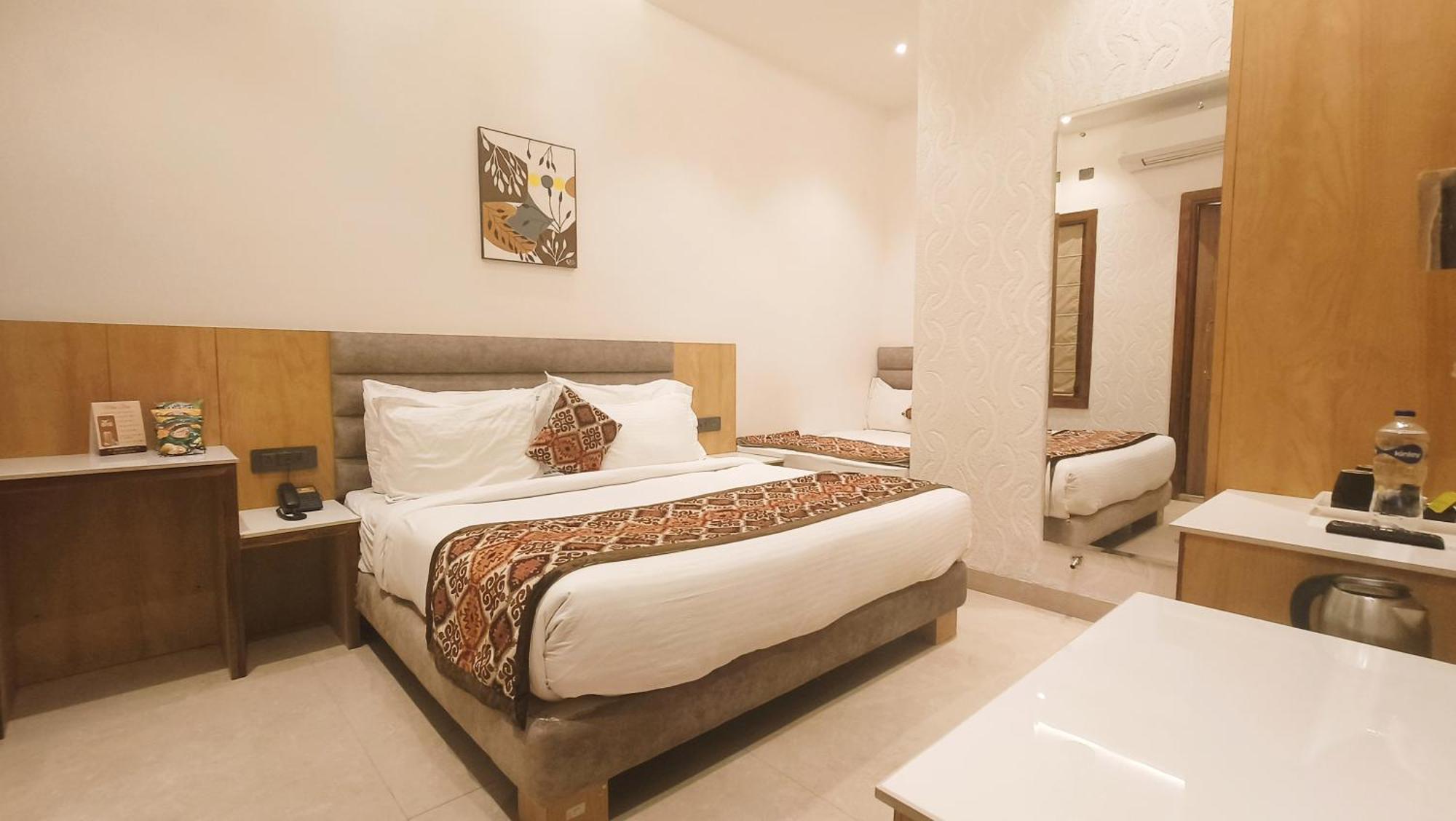 Blessings Hotel أمريتسار المظهر الخارجي الصورة