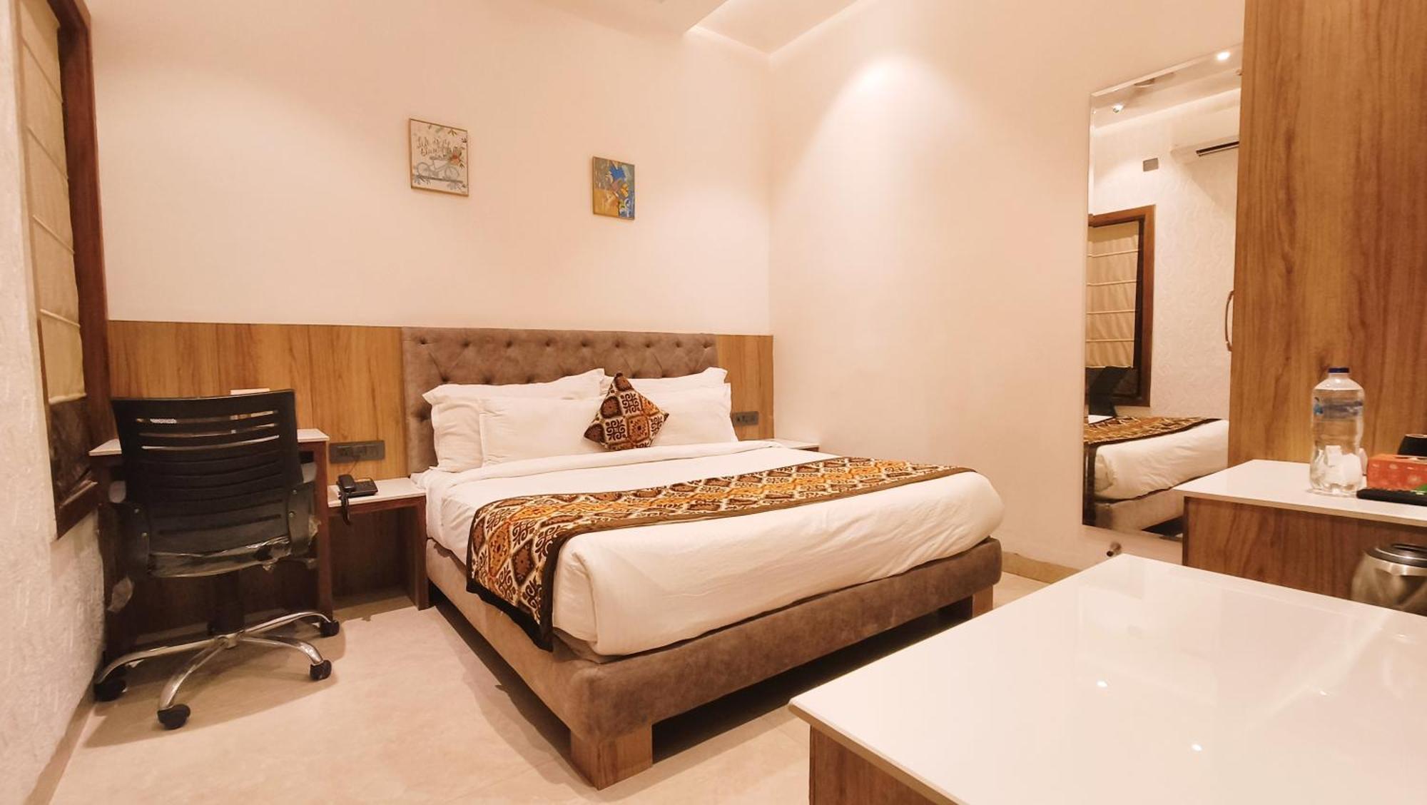 Blessings Hotel أمريتسار المظهر الخارجي الصورة