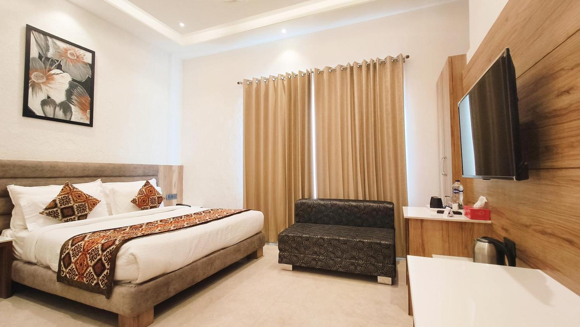 Blessings Hotel أمريتسار المظهر الخارجي الصورة