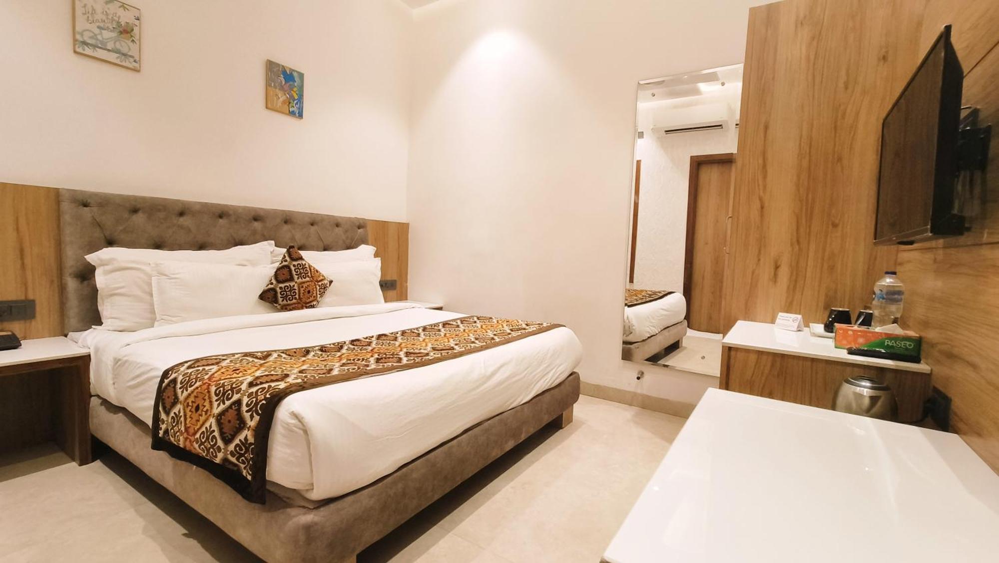 Blessings Hotel أمريتسار المظهر الخارجي الصورة